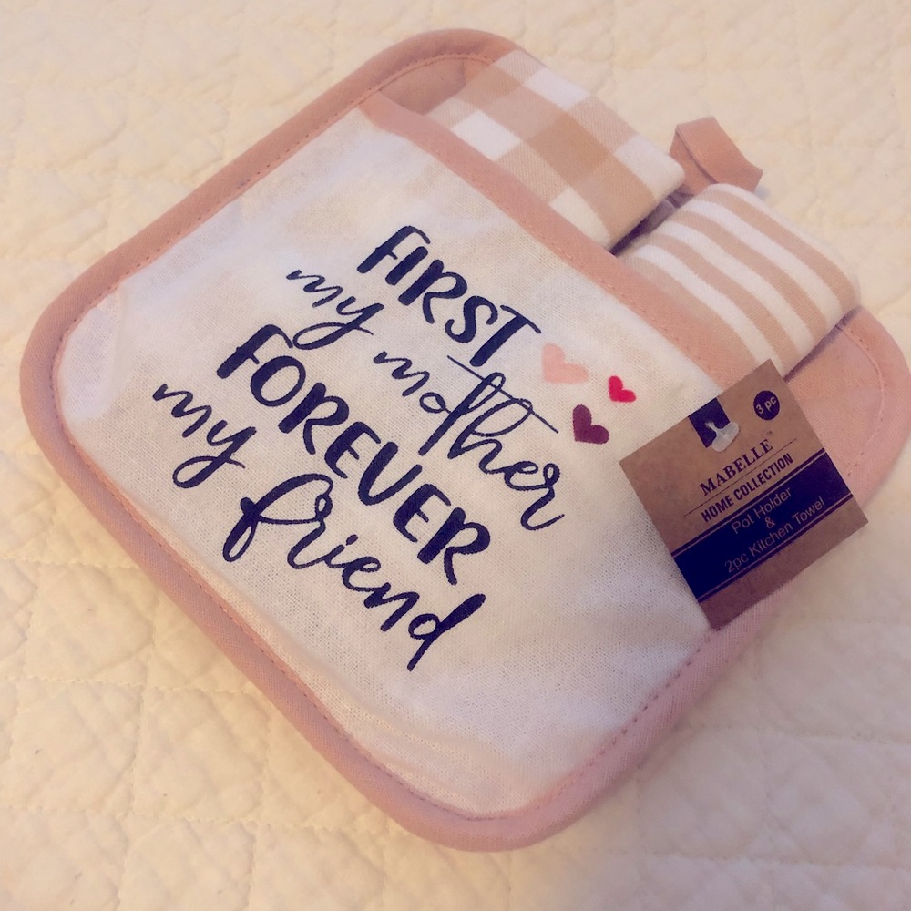 Mom Gift Set Potholder and Kitchen Towels